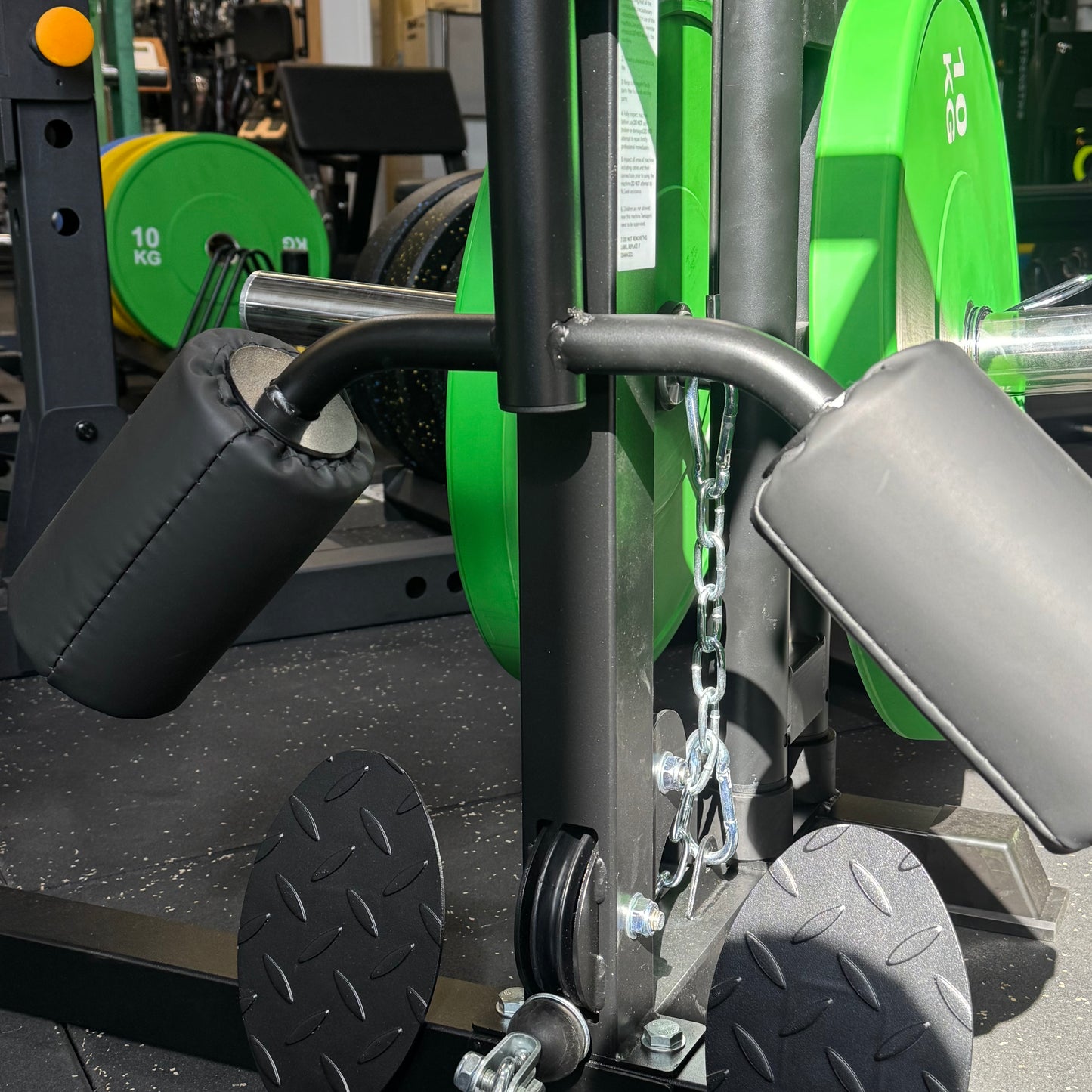 Commando Deluxe Elite Half Rack with Lat/Low Row