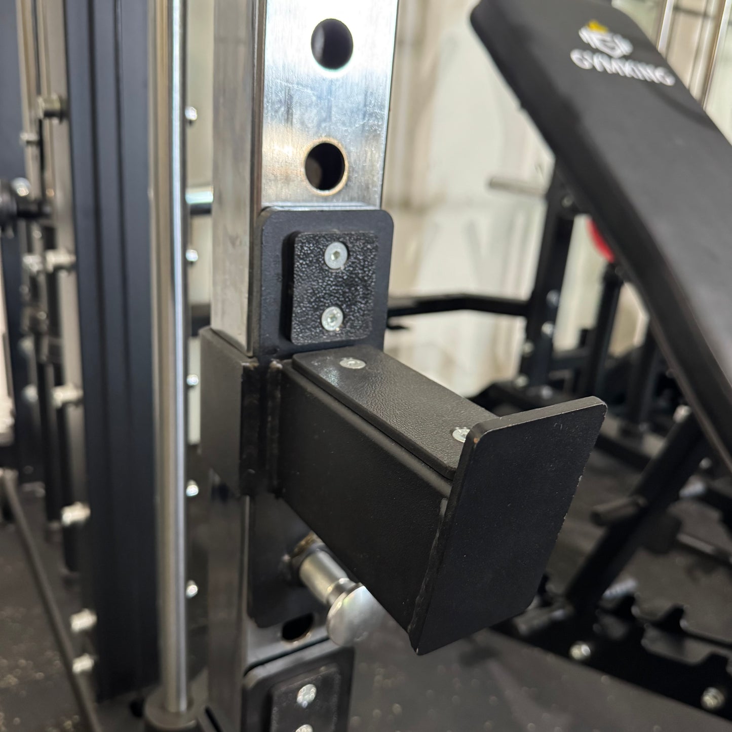 gymking-gk-7000-multi-function-centre-plate-loaded