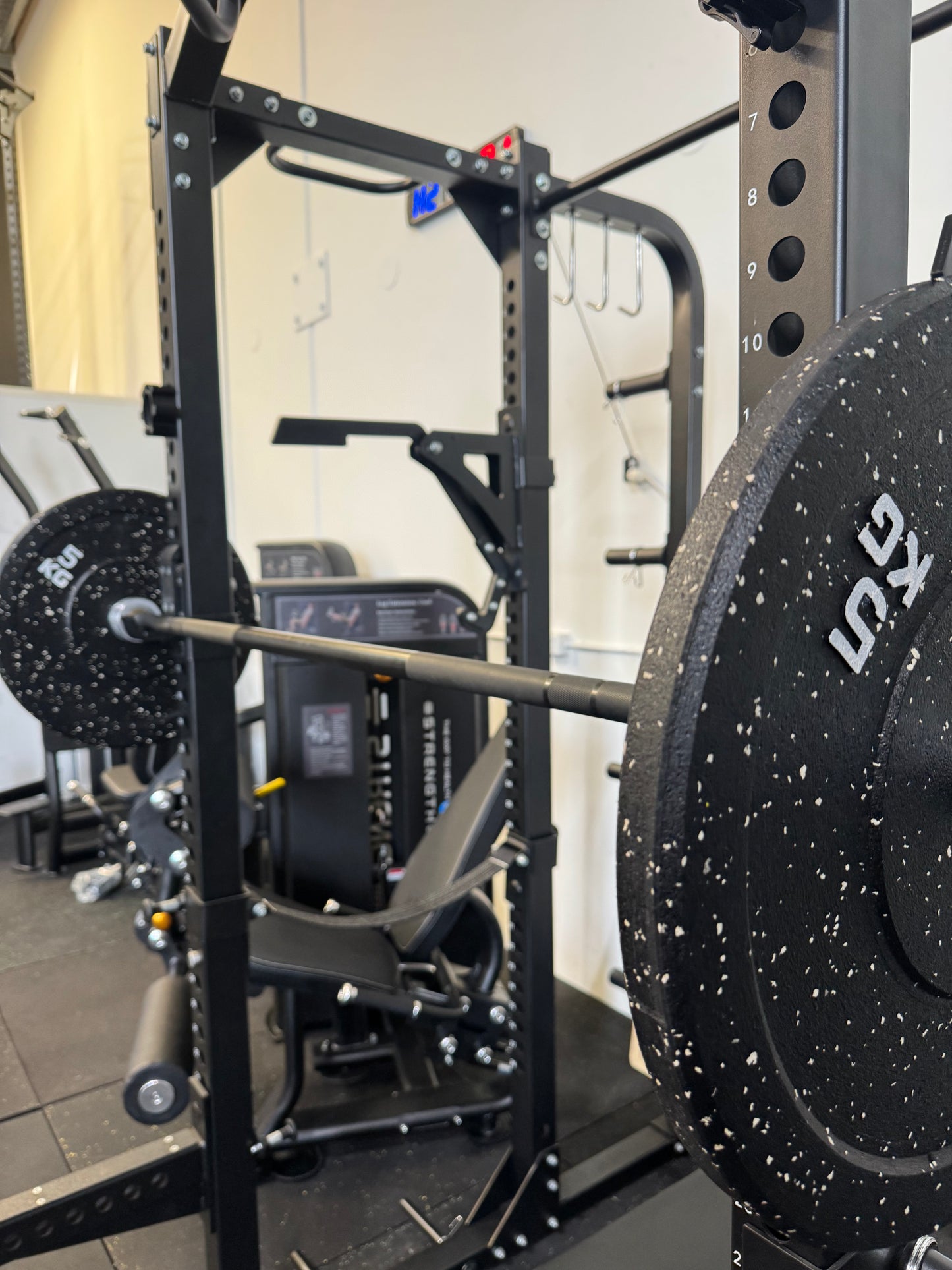 Sveltus 2000lb Professional Olympic Bar