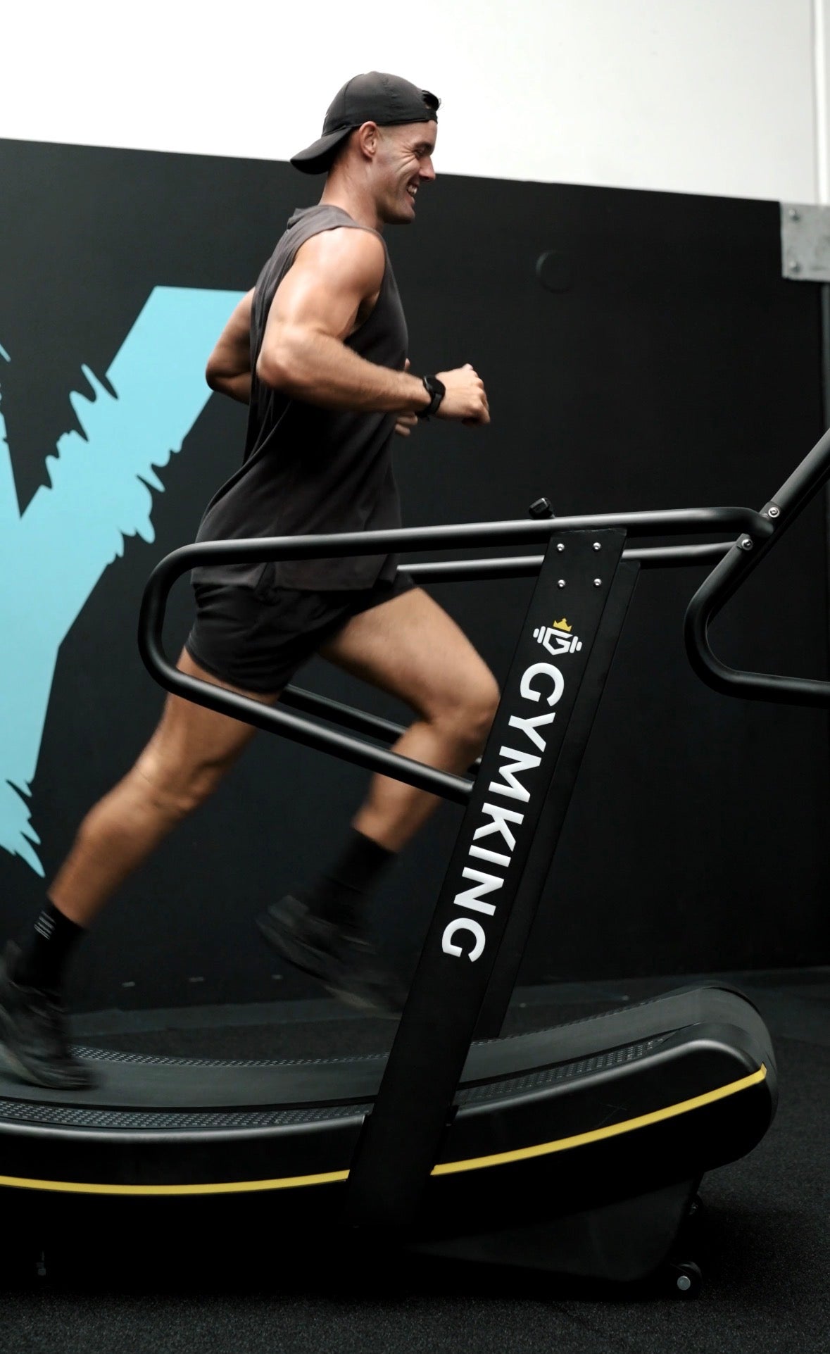 gymking-commercial-curved-treadmill