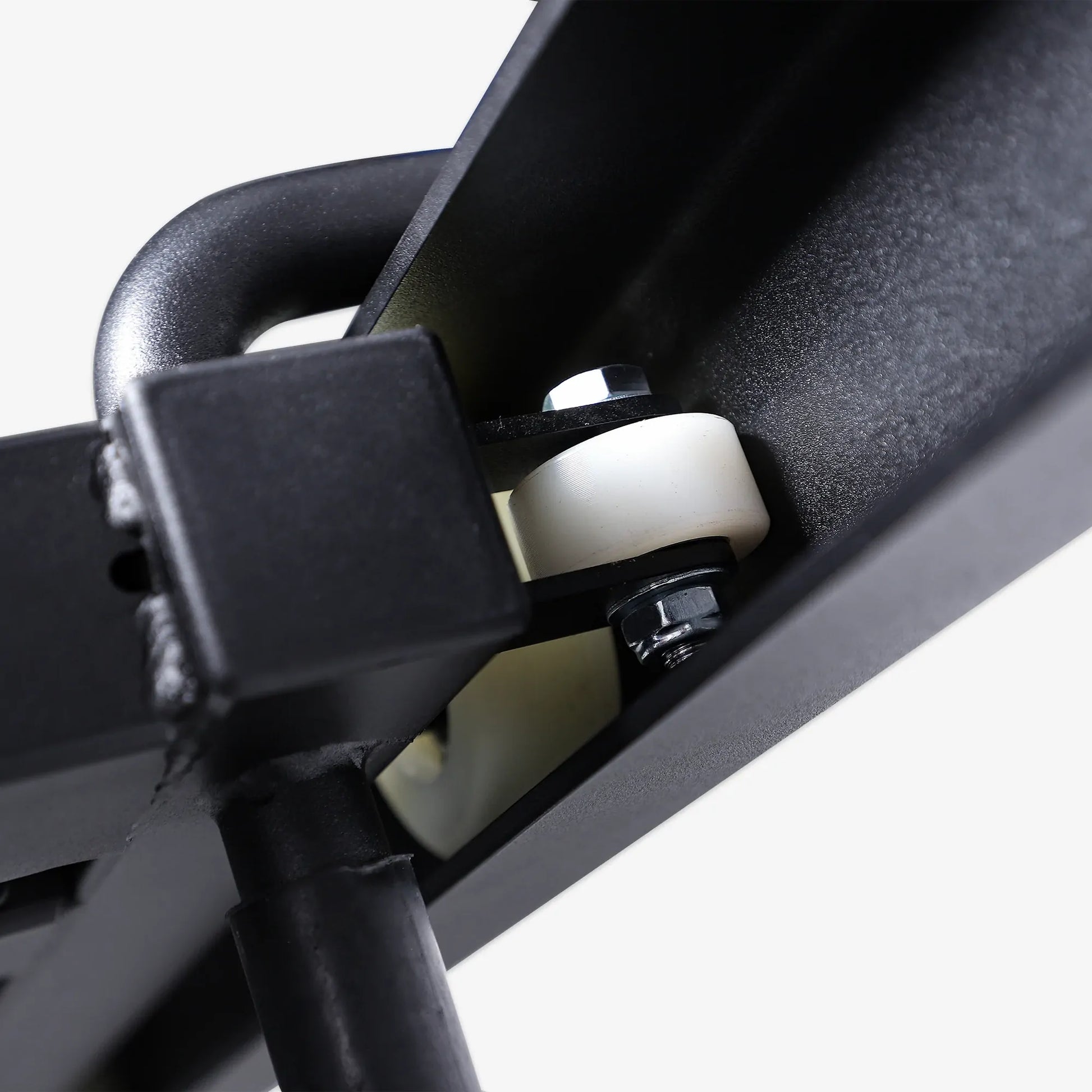 commando-leg-press-hack-squat-machine